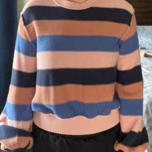 Roxy sweater size small